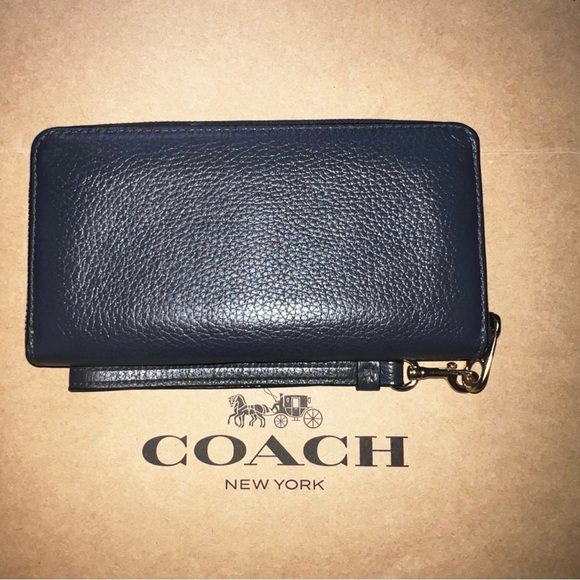 COACH Long Zip-Around Wallet Navy Pebble Leather w Gold Hardware AUTHENTIC - Picture 2 of 6